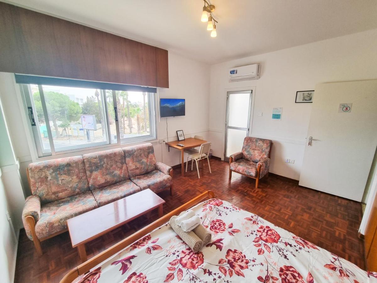 Larnaca Garden Rooms Dış mekan fotoğraf